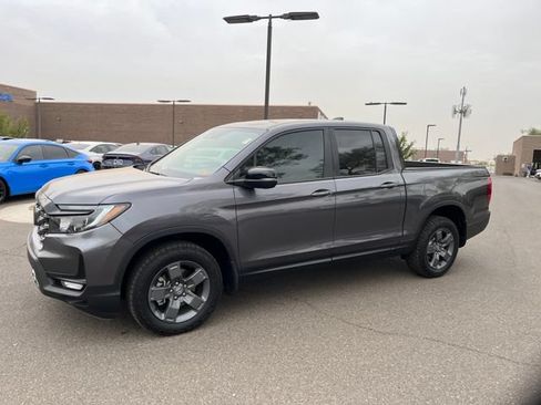Used 2025 Honda Ridgeline TrailSport image 1