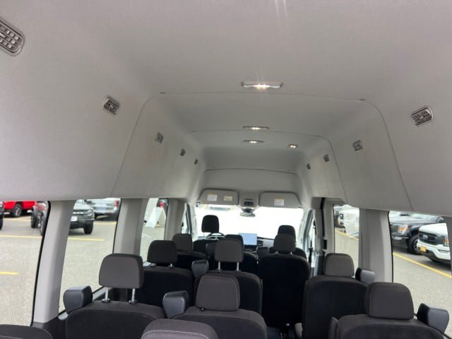 Used 2024 Ford Transit 350 XLT RWD image 31
