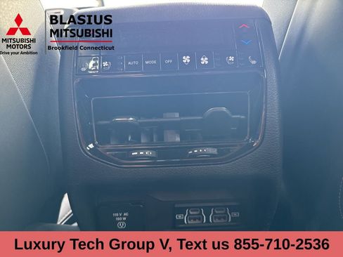 Used 2023 Jeep Grand Cherokee Summit image 16