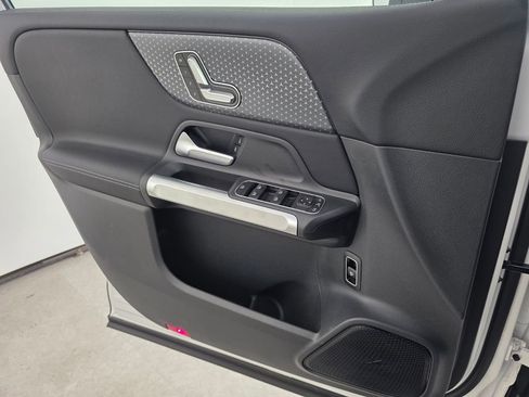 New 2026 Mercedes-Benz GLB 250 image 16