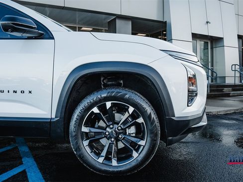 Used 2025 Chevrolet Equinox RS w/ Safety and Technology Package image 10