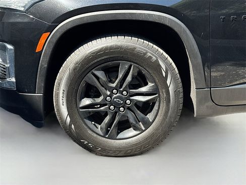Used 2023 Chevrolet Traverse LT w/ Midnight/Sport Edition image 32