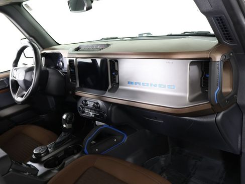 Used 2023 Ford Bronco Outer Banks w/ Sasquatch Package AWD/4WD image 29