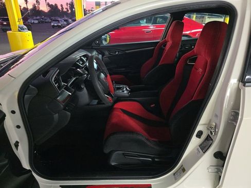 Used 2019 Honda Civic Type R image 5