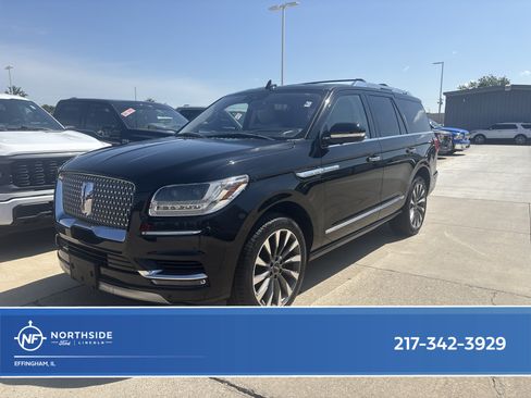 Used 2018 Lincoln Navigator Select w/ Technology Package RWD image 1