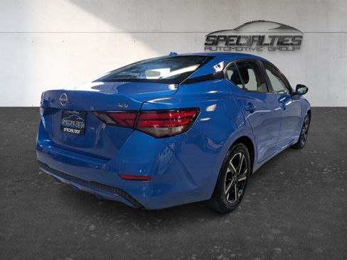 Used 2024 Nissan Sentra SV FWD image 10