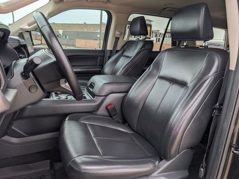 Used 2022 Ford Expedition XLT RWD image 22