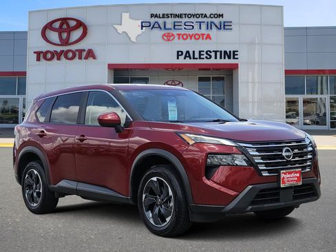 Used 2025 Nissan Rogue SV AWD/4WD image 1