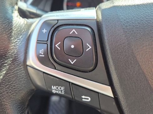 Used 2016 Toyota Camry SE image 25