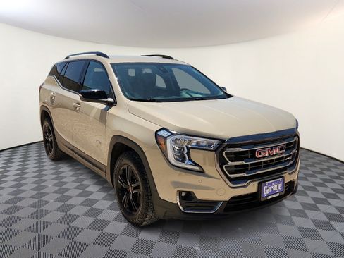 Used 2022 GMC Terrain AT4 w/ Tech Package AWD/4WD image 6
