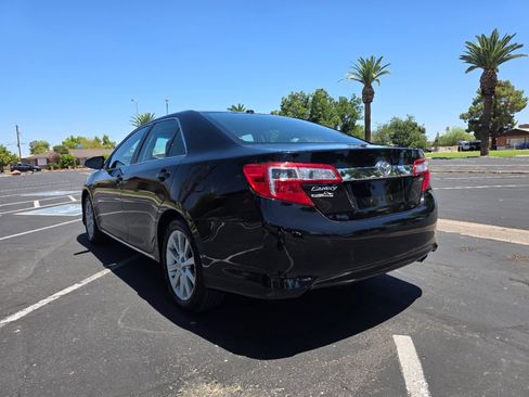 Used 2012 Toyota Camry XLE w/ Leather Pkg FWD image 12