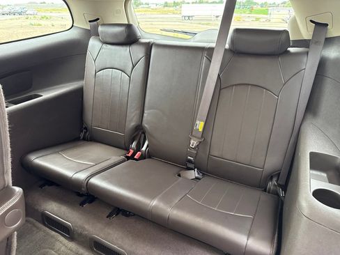 Used 2014 Buick Enclave Leather w/ Trailering Provision Package FWD image 27