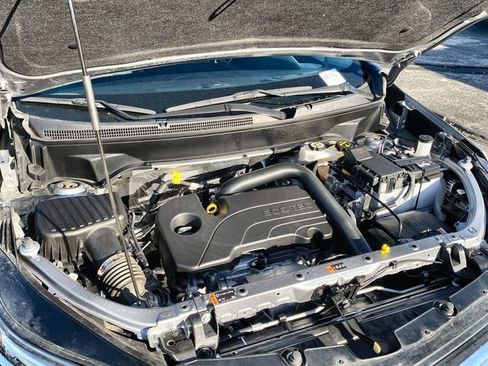 Used 2024 Chevrolet Equinox LT image 28