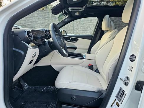 Certified 2026 Mercedes-Benz GLC 300 4MATIC image 19