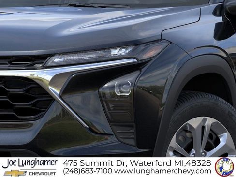New 2026 Chevrolet Trax LS FWD image 10