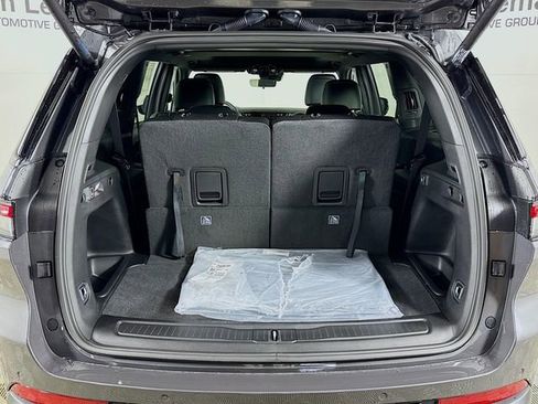 New 2025 Jeep Grand Cherokee L Altitude image 26