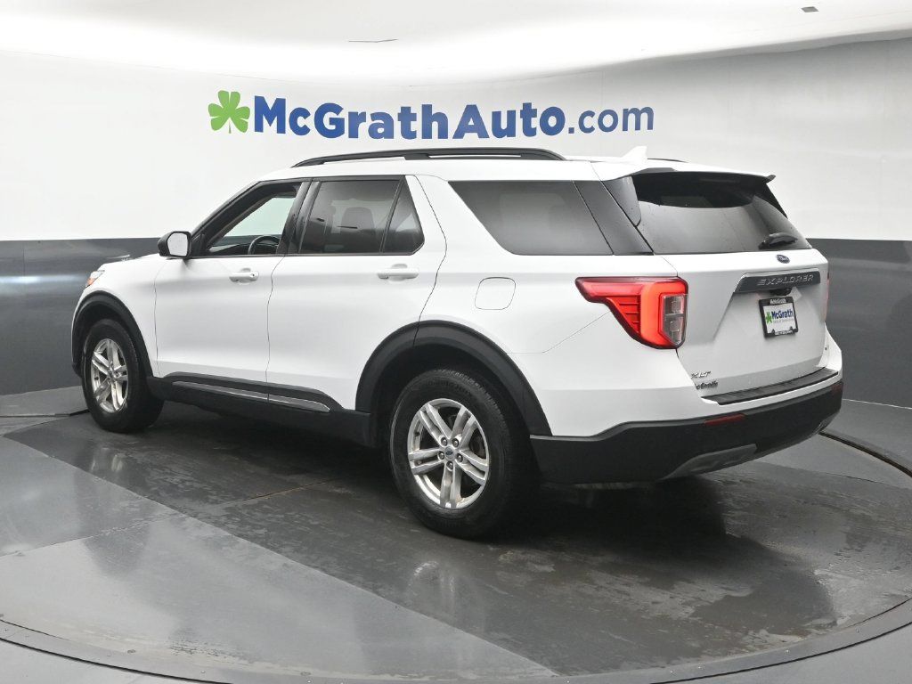 Used 2020 Ford Explorer XLT w/ Equipment Group 202A AWD/4WD image 26