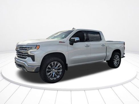 Used 2024 Chevrolet Silverado 1500 LTZ w/ Technology Package image 7