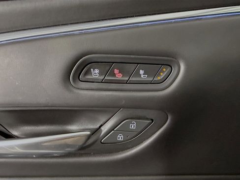 Used 2022 Cadillac Escalade ESV Sport Platinum w/ LPO, ONYX Package image 35