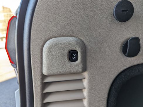 Used 2021 Jeep Grand Cherokee Limited image 42