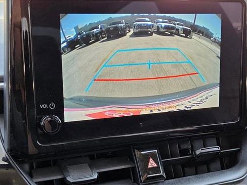 Used 2023 Toyota Corolla LE FWD image 12
