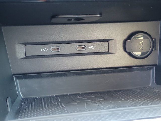 Certified 2024 Volkswagen Taos SE FWD image 26