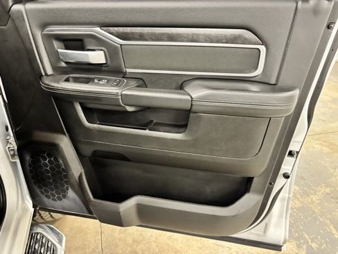 Used 2024 RAM 2500 Big Horn image 21