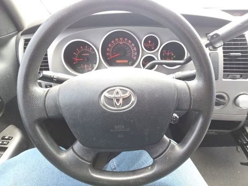 Used 2011 Toyota Tundra 4x4 Double Cab w/ Tow Pkg image 30