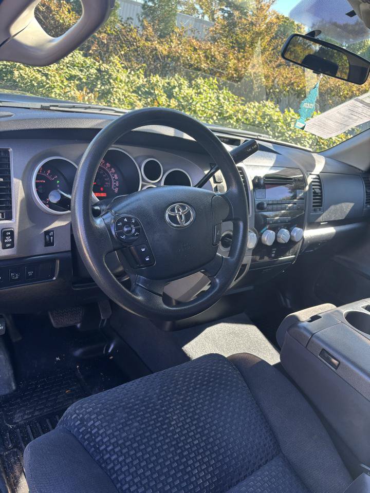 Used 2011 Toyota Tundra 4x4 Double Cab w/ Tow Pkg image 16
