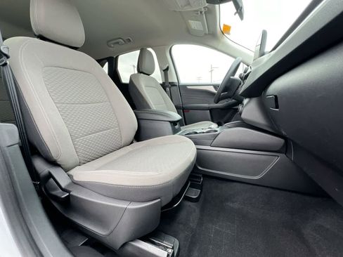 Used 2022 Ford Escape SE image 21