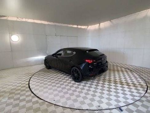 Used 2024 MAZDA MAZDA3 s FWD image 11