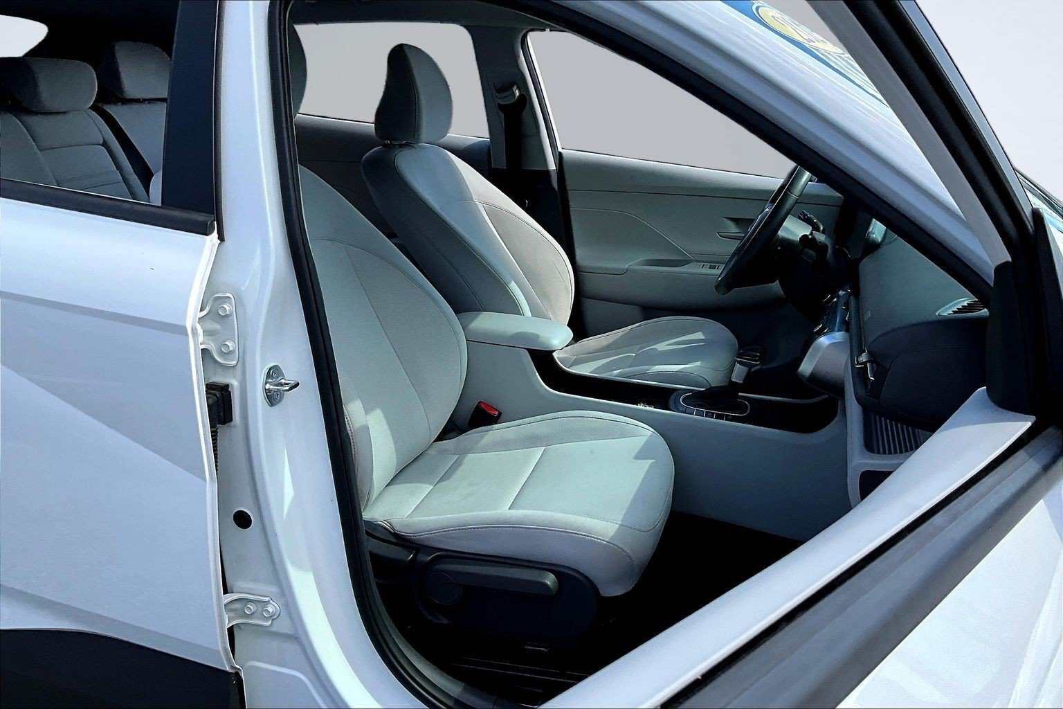 Used 2025 Hyundai Kona SEL AWD/4WD image 26