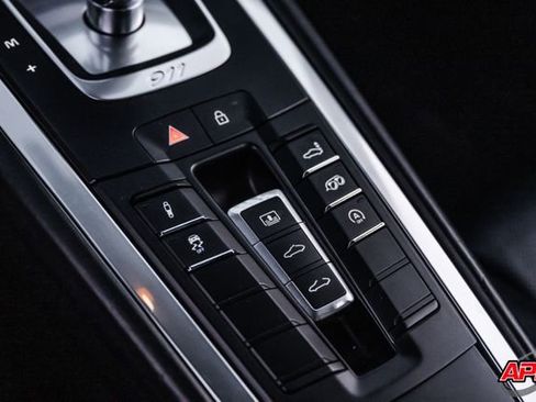 Used 2019 Porsche 911 Carrera 4S image 21