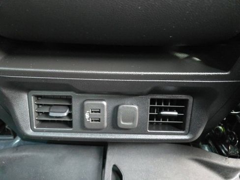 Used 2020 Chevrolet Silverado 1500 LT w/ All-Star Edition image 6