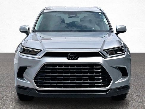Certified 2025 Toyota Grand Highlander FWD image 4