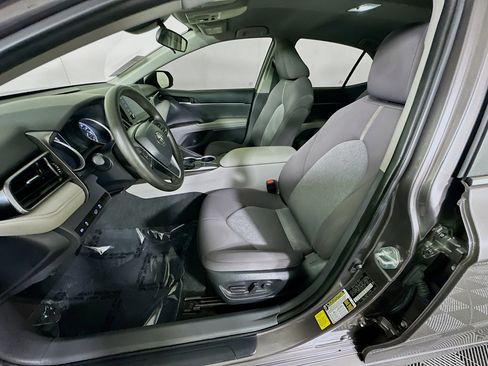 Used 2023 Toyota Camry LE FWD image 12