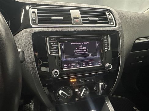 Used 2016 Volkswagen Jetta SEL w/ Lighting Package image 24