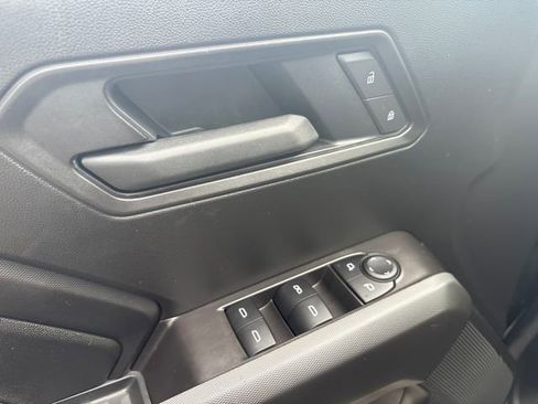 Used 2025 Chevrolet Colorado Trail Boss AWD/4WD image 17