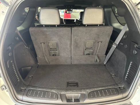 Certified 2025 Dodge Durango R/T AWD/4WD image 38