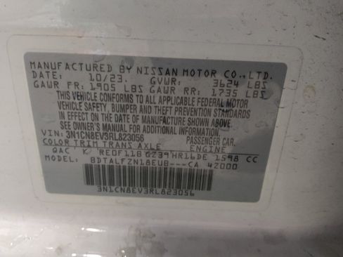Used 2024 Nissan Versa SV FWD image 33