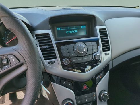 Used 2011 Chevrolet Cruze LS w/ Connectivity Package FWD image 13