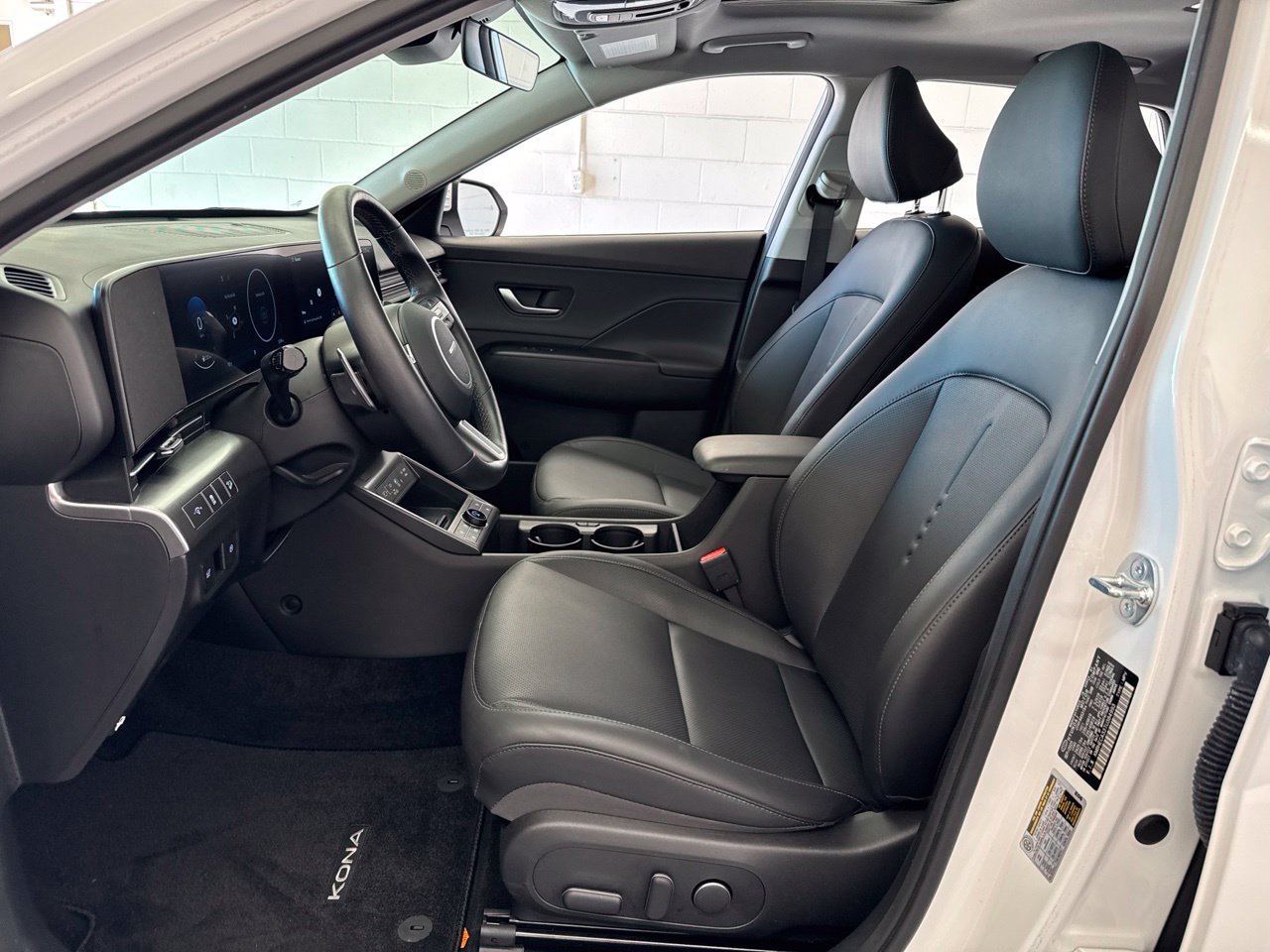 Used 2026 Hyundai Kona Limited AWD/4WD image 15