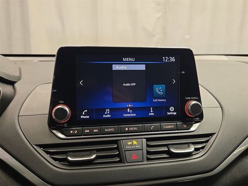 Used 2025 Nissan Altima 2.5 S image 21