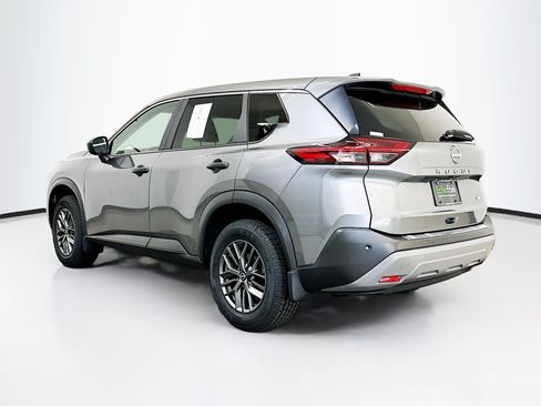 Used 2023 Nissan Rogue S AWD/4WD image 5
