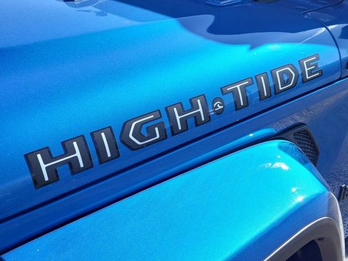 New 2025 Jeep Gladiator High Tide image 27