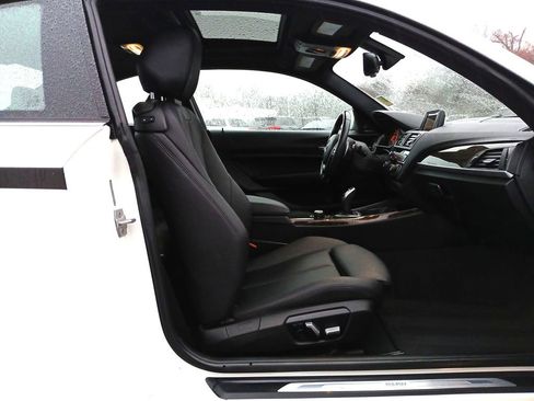 Used 2017 BMW 230i Coupe image 29