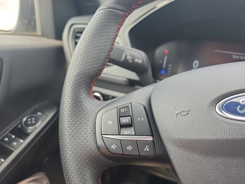Used 2024 Ford Escape ST-Line AWD/4WD image 32