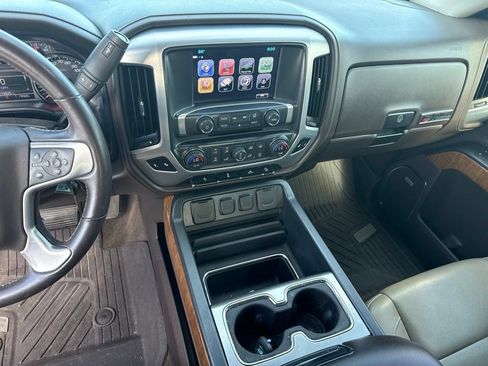 Used 2017 GMC Sierra 1500 SLT w/ SLT Premium Package AWD/4WD image 8
