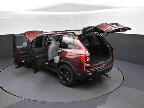 Used 2019 Honda Passport Elite image 2