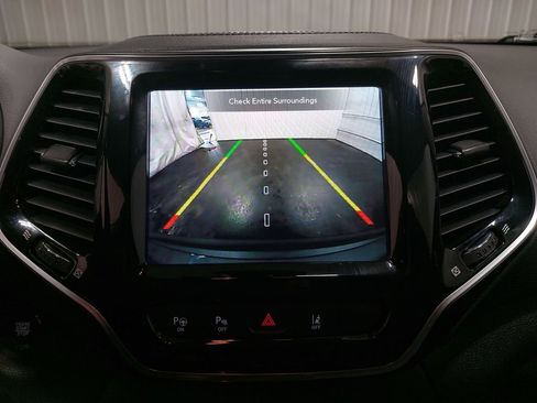 Used 2022 Jeep Cherokee Limited w/ Sun & Sound Group image 24